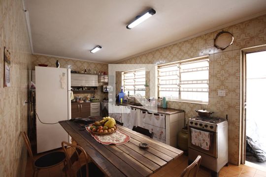 Cozinha de casa à venda com 3 quartos, 280m² em Vila Monumento, São Paulo