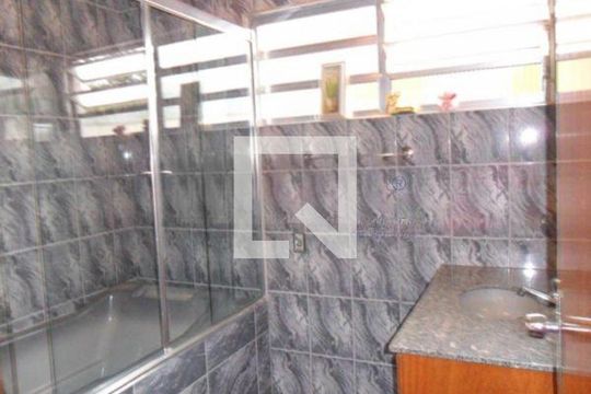 Casa à venda com 4 quartos, 200m² em Aclimação, São Paulo