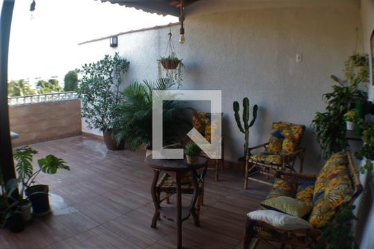 Terraço de casa à venda com 3 quartos, 216m² em Pechincha, Rio de Janeiro