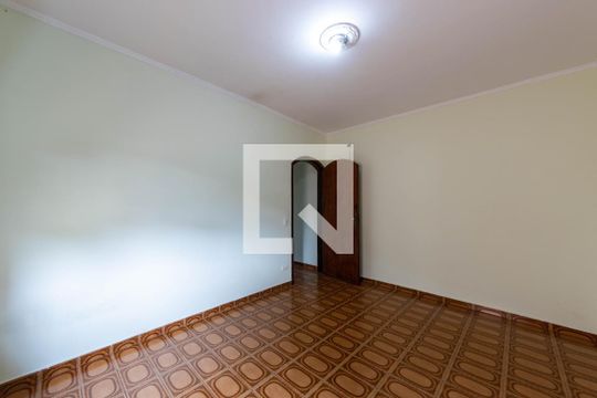 Casa à venda com 3 quartos, 200m² em Parque São Lucas, São Paulo