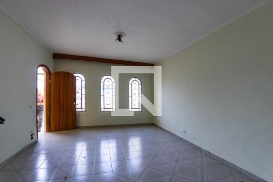 Casa à venda com 3 quartos, 200m² em Parque São Lucas, São Paulo