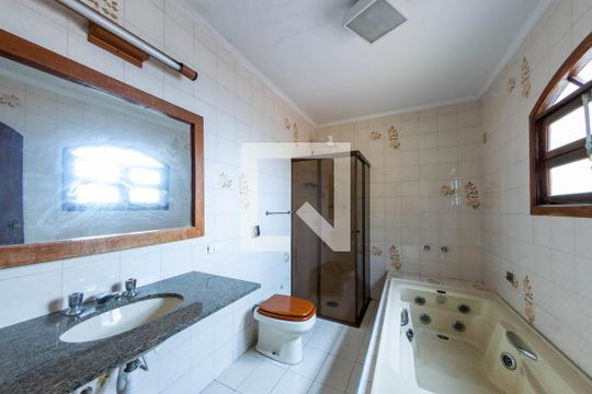 Casa à venda com 3 quartos, 200m² em Parque São Lucas, São Paulo