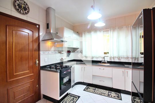 Cozinha de casa à venda com 3 quartos, 212m² em Jardim Andrea Demarchi, São Bernardo do Campo