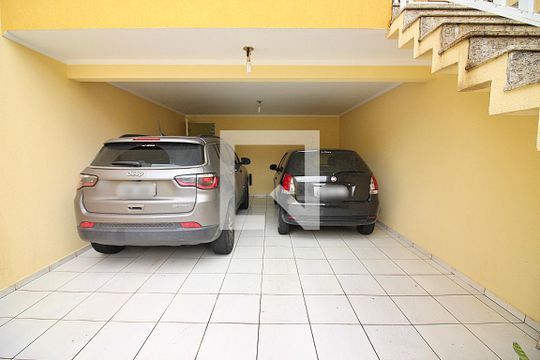 Garagem de casa à venda com 3 quartos, 212m² em Jardim Andrea Demarchi, São Bernardo do Campo