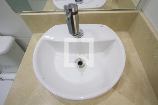 Pia de apartamento para alugar com 2 quartos, 55m² em Vila das Belezas, São Paulo
