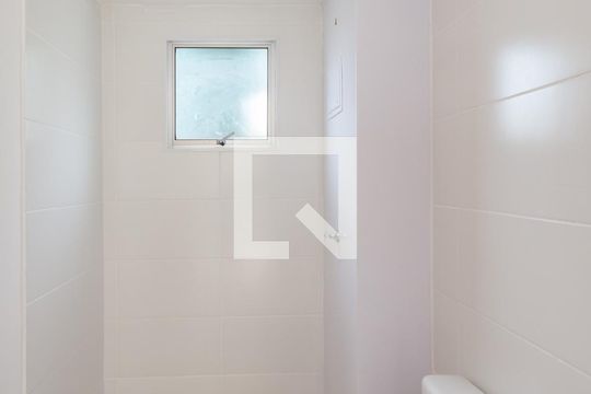 Banheiro de apartamento à venda com 2 quartos, 58m² em Engenho Nogueira, Belo Horizonte