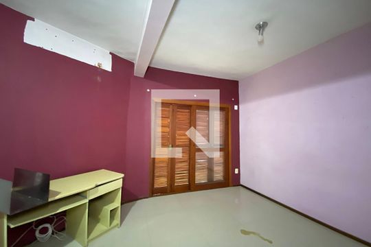 Sala de casa à venda com 2 quartos, 80m² em Pinheiro, São Leopoldo