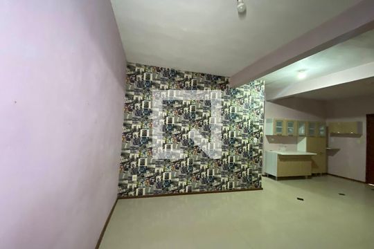Sala de casa à venda com 2 quartos, 80m² em Pinheiro, São Leopoldo