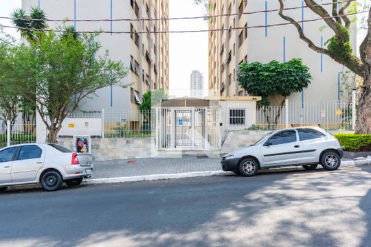 Fachada de apartamento à venda com 2 quartos, 45m² em Cambuci, São Paulo