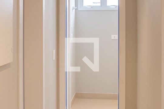 Corredor de apartamento à venda com 3 quartos, 150m² em Perdizes, São Paulo