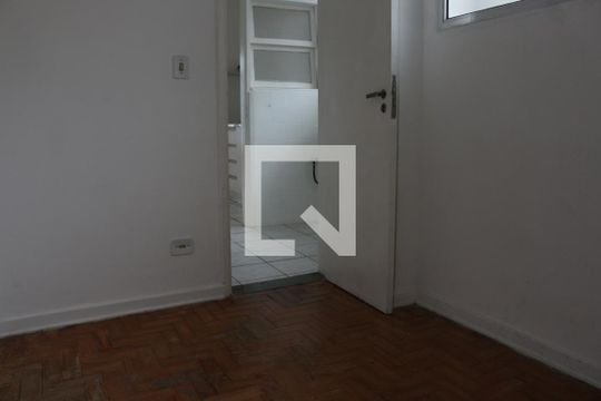Quarto de Serviço de apartamento para alugar com 3 quartos, 90m² em Itararé, São Vicente