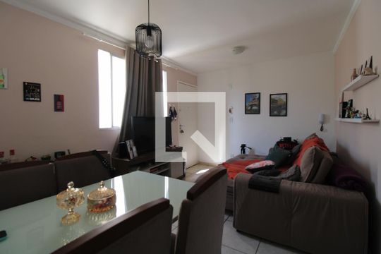 Sala de apartamento para alugar com 2 quartos, 43m² em Vila Industrial, Campinas