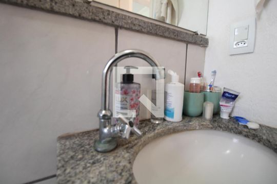 Banheiro Social de apartamento para alugar com 2 quartos, 43m² em Vila Industrial, Campinas