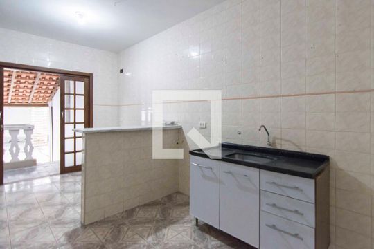 Cozinha de casa para alugar com 4 quartos, 200m² em Estância Jaraguá, São Paulo