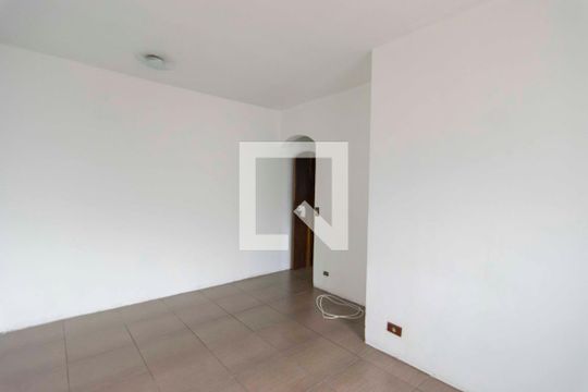Suíte 2 de casa para alugar com 4 quartos, 200m² em Estância Jaraguá, São Paulo