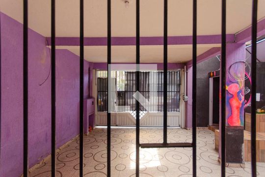 Sala de casa à venda com 3 quartos, 150m² em Jardim Santo Antônio, São Paulo
