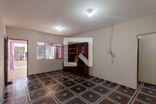 Sala de casa à venda com 3 quartos, 150m² em Jardim Santo Antônio, São Paulo