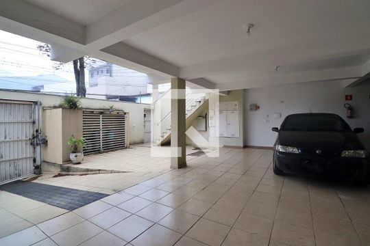 Garagem de casa de condomínio para alugar com 2 quartos, 105m² em Vila Curuçá, Santo André
