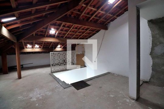 Sótão de casa de condomínio para alugar com 2 quartos, 105m² em Vila Curuçá, Santo André