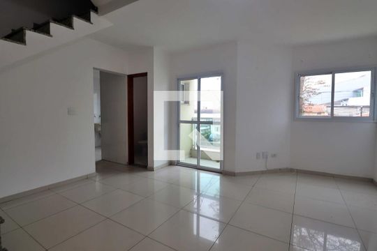 Casa de Condomínio para alugar com 2 quartos, 105m² em Vila Curuçá, Santo André