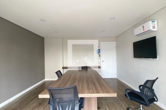 Área comum de apartamento para alugar com 1 quarto, 50m² em Alphaville Empresarial, Barueri