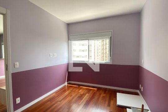 Quarto  de apartamento para alugar com 1 quarto, 50m² em Alphaville Empresarial, Barueri