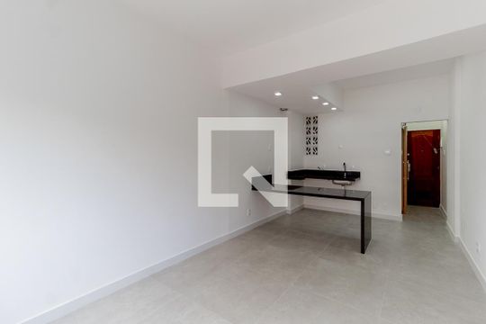Sala/Cozinha de kitnet/studio à venda com 1 quarto, 28m² em Flamengo, Rio de Janeiro