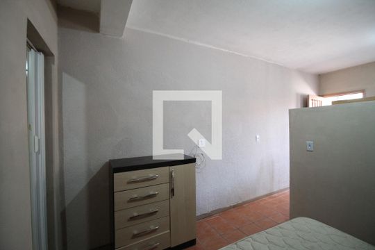 Quarto de casa para alugar com 1 quarto, 30m² em Vila Buenos Aires, São Paulo