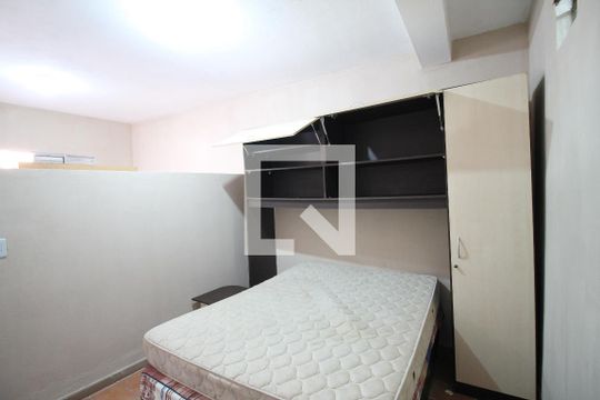 Quarto de casa para alugar com 1 quarto, 30m² em Vila Buenos Aires, São Paulo