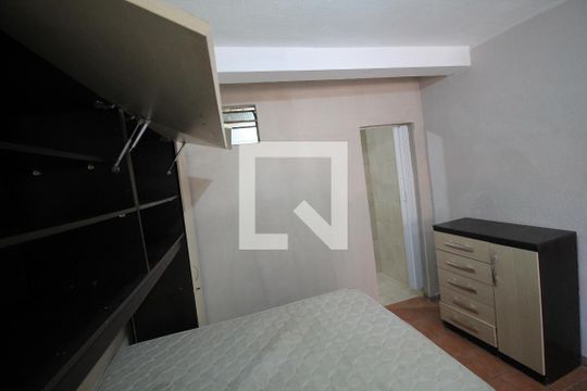 Quarto de casa para alugar com 1 quarto, 30m² em Vila Buenos Aires, São Paulo