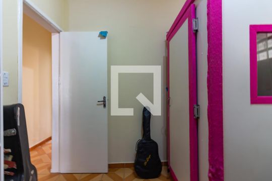 Quarto 2 de casa à venda com 5 quartos, 160m² em Jardim das Flores, Osasco
