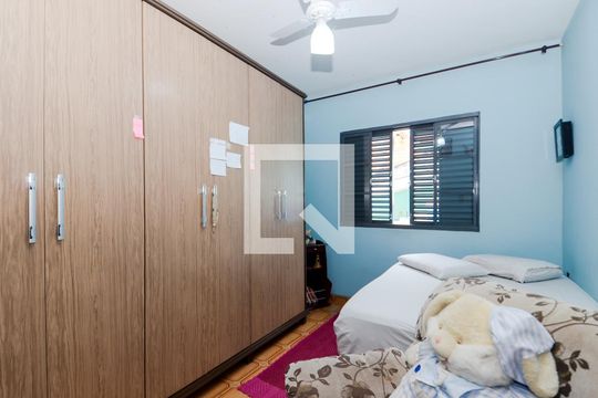 Quarto 2 de casa à venda com 3 quartos, 220m² em Vila Capitão Rabelo, Guarulhos