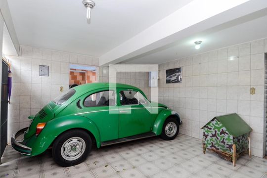 Garagem de casa à venda com 3 quartos, 220m² em Vila Capitão Rabelo, Guarulhos