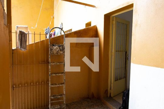 Lavanderia de casa para alugar com 2 quartos, 80m² em Vila Nova Curuca, São Paulo