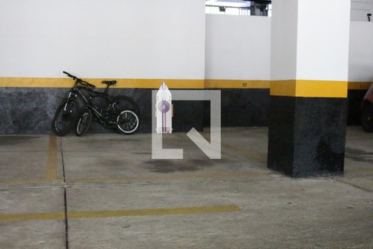 Garagem de apartamento à venda com 3 quartos, 67m² em Santana, São Paulo
