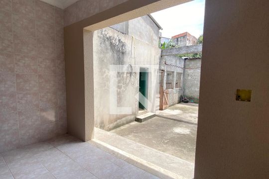 Área de Serviço de casa à venda com 4 quartos, 300m² em Jardim Regina Alice, Barueri