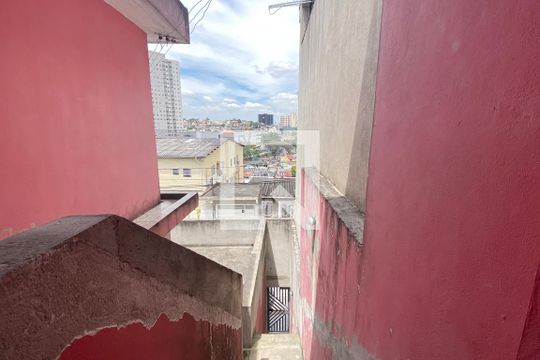 Escada de casa à venda com 4 quartos, 300m² em Jardim Regina Alice, Barueri