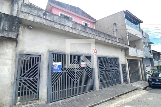 Fachada de casa à venda com 4 quartos, 300m² em Jardim Regina Alice, Barueri