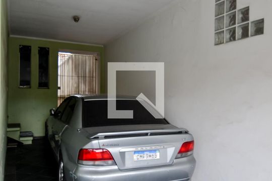 Garagem de casa à venda com 3 quartos, 209m² em Picanço, Guarulhos