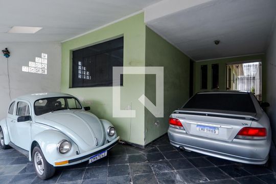 Garagem de casa à venda com 3 quartos, 209m² em Picanço, Guarulhos