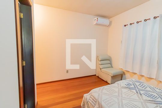 Quarto 1 de casa à venda com 3 quartos, 178m² em Cristo Rei, São Leopoldo
