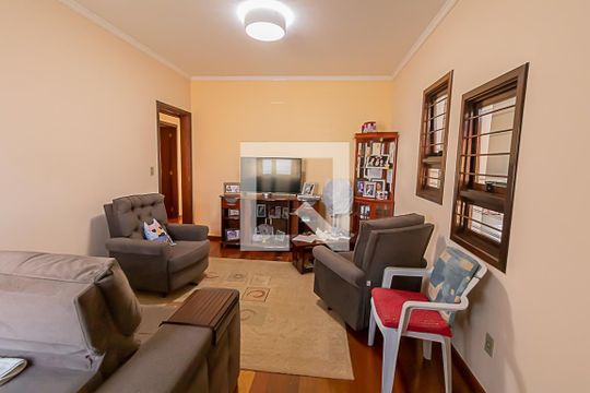 Sala de casa à venda com 3 quartos, 178m² em Cristo Rei, São Leopoldo