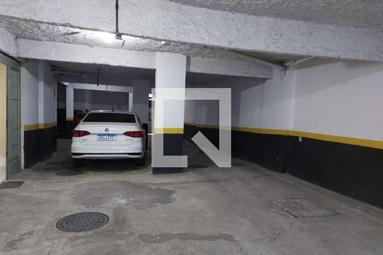 Garagem de apartamento para alugar com 3 quartos, 80m² em Lins de Vasconcelos, Rio de Janeiro