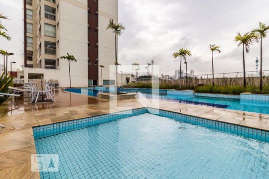 Piscina de apartamento à venda com 2 quartos, 65m² em Barra Funda, São Paulo