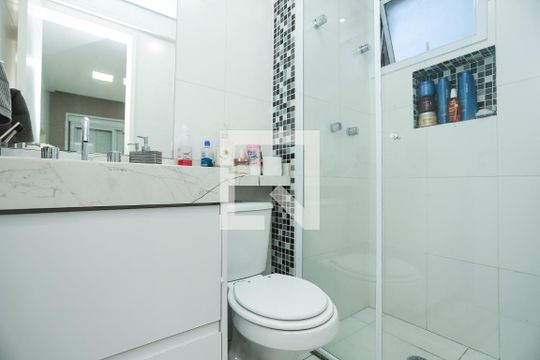 Banheiro da Suite de apartamento à venda com 2 quartos, 65m² em Barra Funda, São Paulo