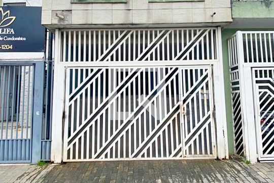 Fachada de casa à venda com 3 quartos, 126m² em Utinga, Santo André