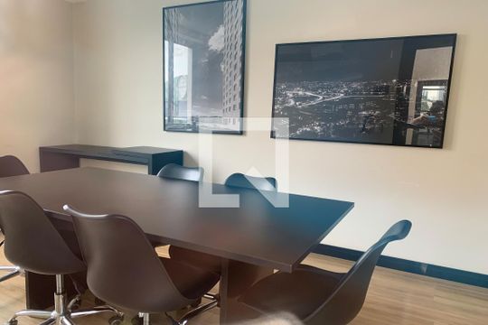 Sala de Reunião de apartamento para alugar com 1 quarto, 35m² em Presidente Altino, Osasco