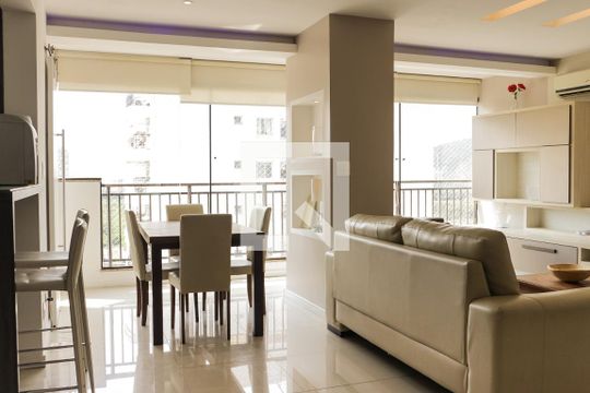Sala de apartamento à venda com 3 quartos, 150m² em Barra da Tijuca, Rio de Janeiro