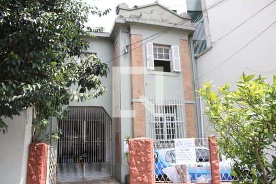 Casa à venda com 3 quartos, 320m² em Barra Funda, São Paulo