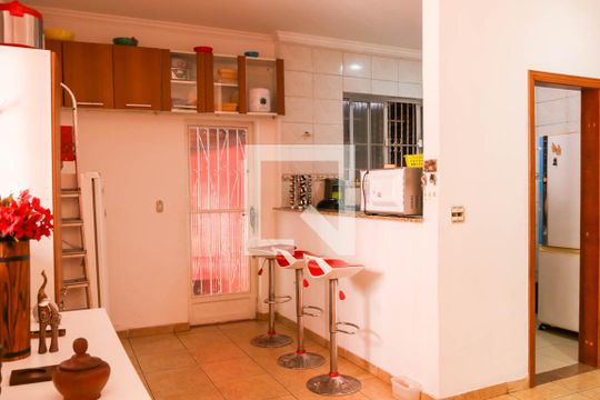 Sala de casa para alugar com 6 quartos, 260m² em Méier, Rio de Janeiro